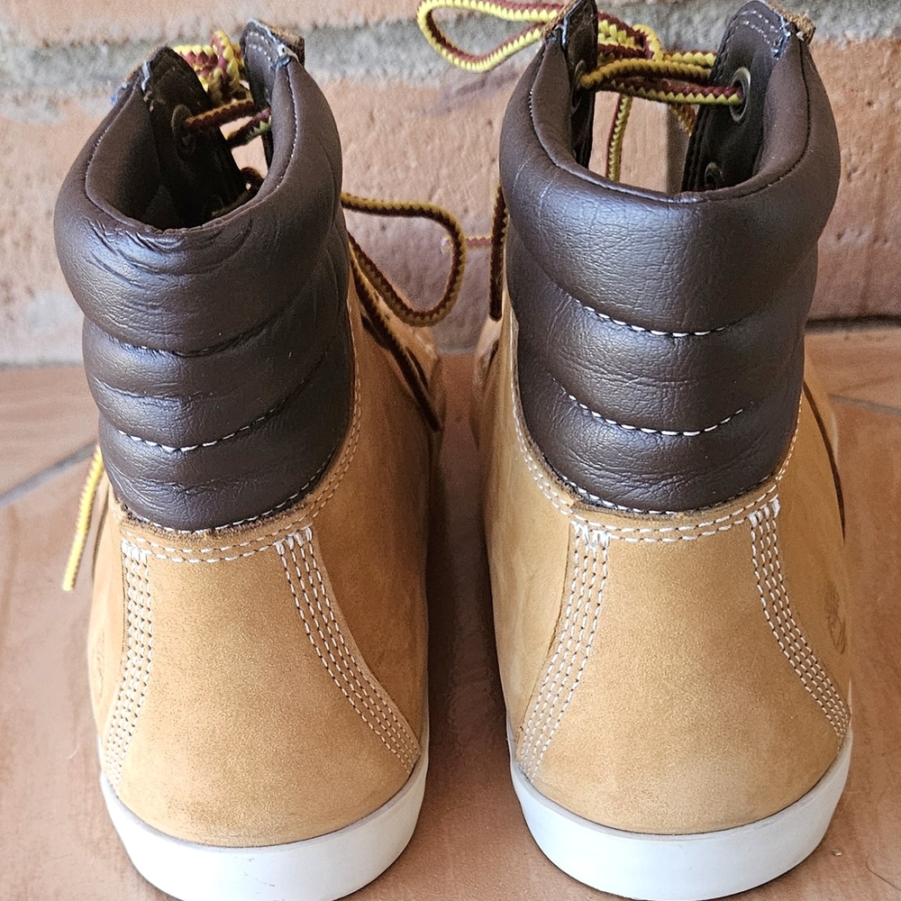 Timberland Men's Chukka Boots Size 9 Tan Nubuck Leather Yellow Laces - Picture 5 of 6